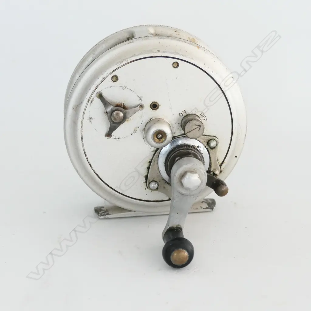 RARE AUSTRALIAN J.T. CROUCH & SONS 3½" CASTING REEL Image 1++